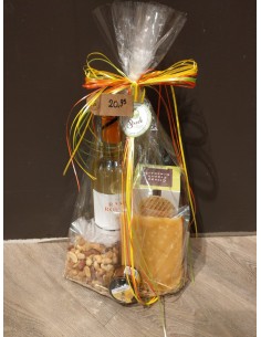 Geschenkpakket witte wijn, kaas en nootjes